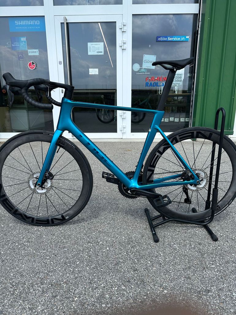Used CUBE LITENING AIR C:68X SLX 2024 2024 Road & Gravel, Blue — image 2 of 4