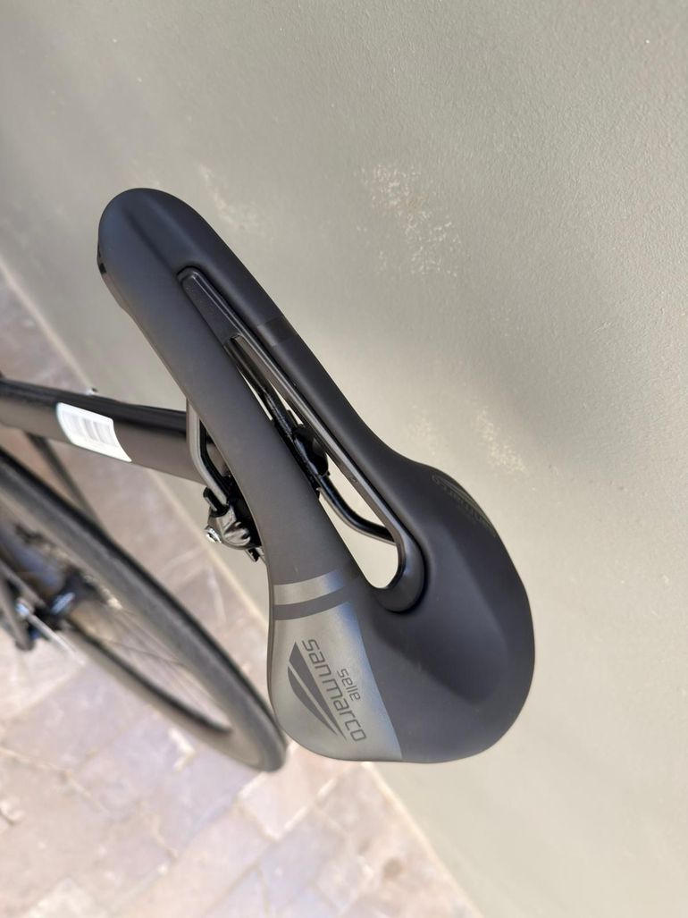 Used Wilier Filante Hybrid SRAM FORCE D2 AXS 2X12 + MAHLE X20 2024 2026 Road & Gravel, Black — image 9 of 14