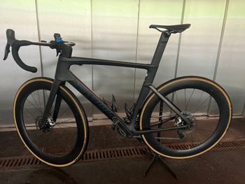 Used Specialized S-Works Venge Disc - SRAM Red eTap AXS 2020 2020 Road & Gravel, Black — image 2 of 4