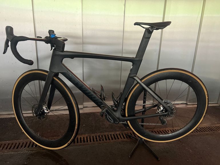 Used Specialized S-Works Venge Disc - SRAM Red eTap AXS 2020 2020 Road & Gravel, Black — image 2 of 4