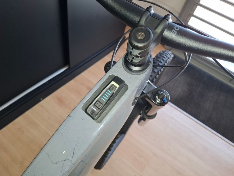Used Trek Rail+ 9.7 Gen 5 2026 2026 Mountainbike, Light Gray — image 4 of 5