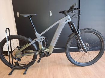 Used Trek Rail+ 9.7 Gen 5 2026 2026 Mountainbike, Light Gray — image 5 of 5
