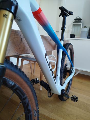 Použité CUBE ELITE C:68X SLX 2023 2023 Mountainbike — obrázek 4 z 9