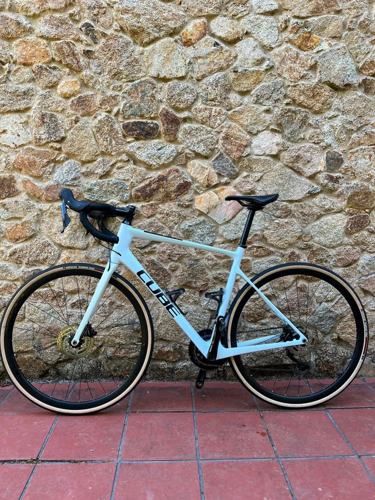 CUBE ATTAIN GTC RACE 2023 2023 Road & Gravel d'occasion — image 13 sur 13