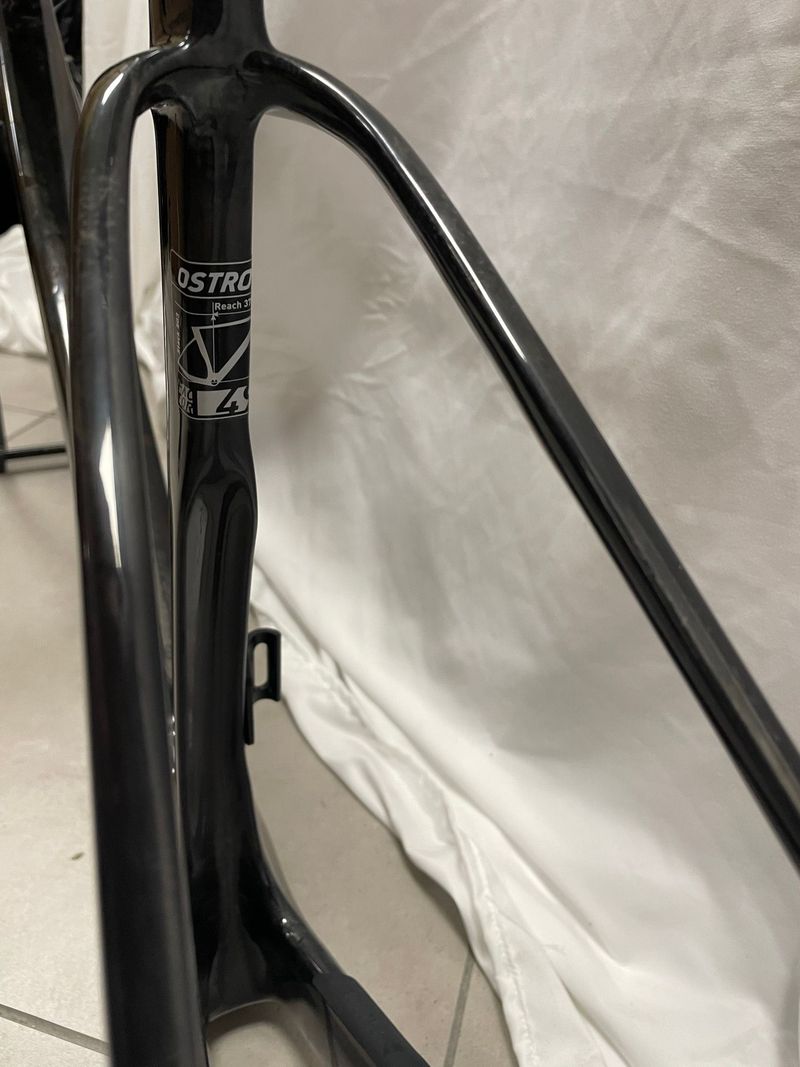 Used Factor OSTRO VAM - Frameset Premium 2025 Frameset 2025 Road & Gravel, Black — image 7 of 12