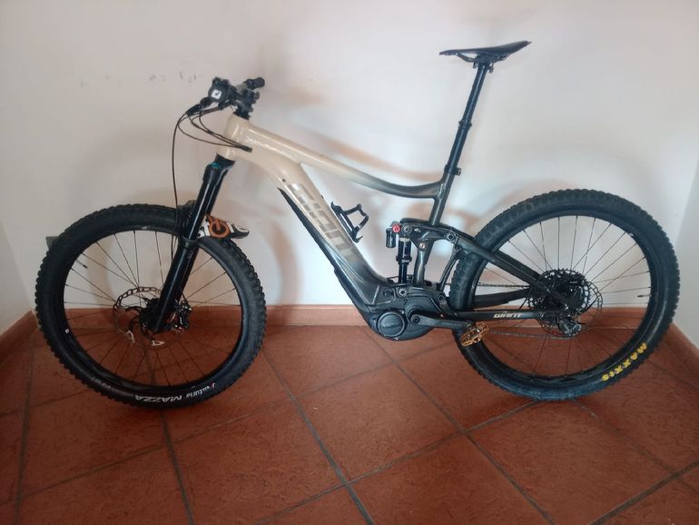 Used Giant Reign E+ 2 Pro Electric Bike 2020 2020 Mountainbike, Light Gray, 27.5 — image 3 of 6