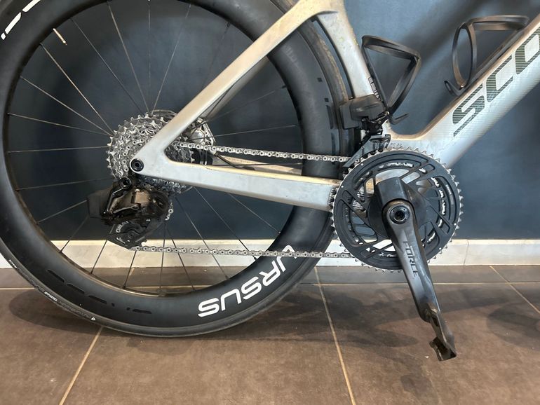 Scott Foil RC Team 2025 2025 Road & Gravel d'occasion — image 6 sur 6