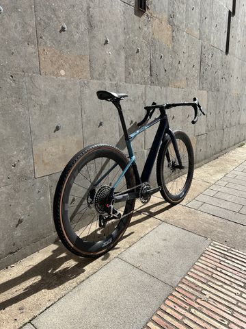 Used Mondraker Custom SRAM Red eTap AXS 2025 Road & Gravel, Blue — image 9 of 13