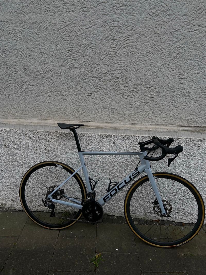 Gebrauchtes Focus IZALCO MAX DISC 8.6 2021 2021 Road & Gravel