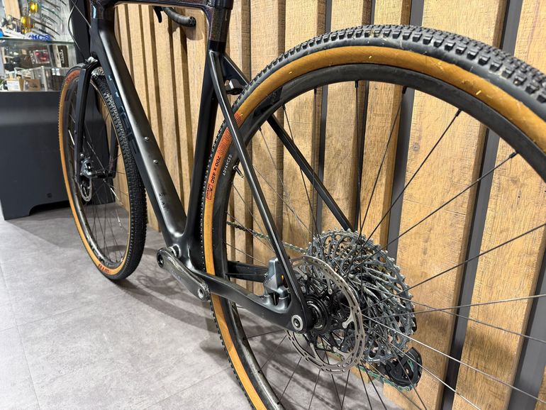 Used CUBE NUROAD C:62 SL 2021 2021 Road & Gravel, Black — image 9 of 11