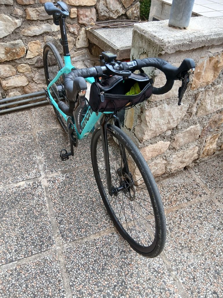 Used Bianchi e-Impulso Road - Ultegra 2022 2022 Road & Gravel, Blue — image 11 of 11