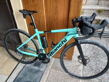 Used Bianchi e-Impulso Road - Ultegra 2022 2022 Road & Gravel, Blue — image 4 of 11