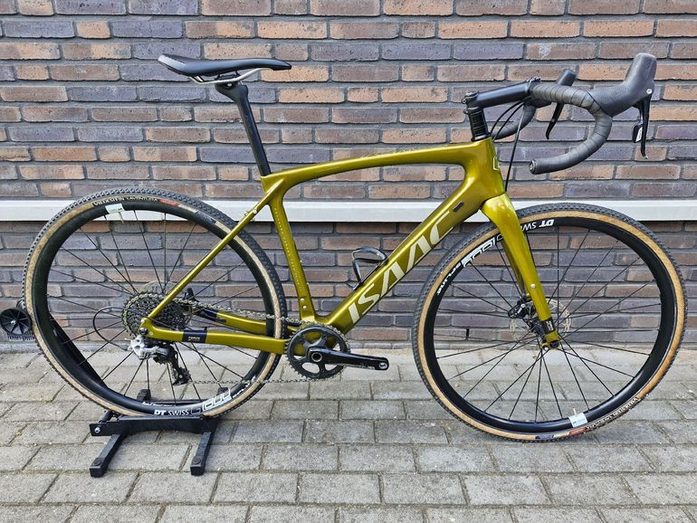 Used Isaac Torus SRAM Rival 2022 Road & Gravel, Green — image 1 of 15