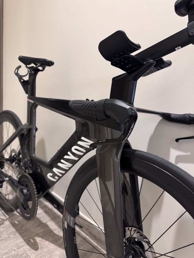 Used Canyon Speedmax CF SLX 8 Di2 2024 2024 Road & Gravel, Light Gray — image 4 of 6