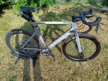 Použité Canyon Aeroad CF SL 8 2023 2023 Road & Gravel — obrázek 3 z 5