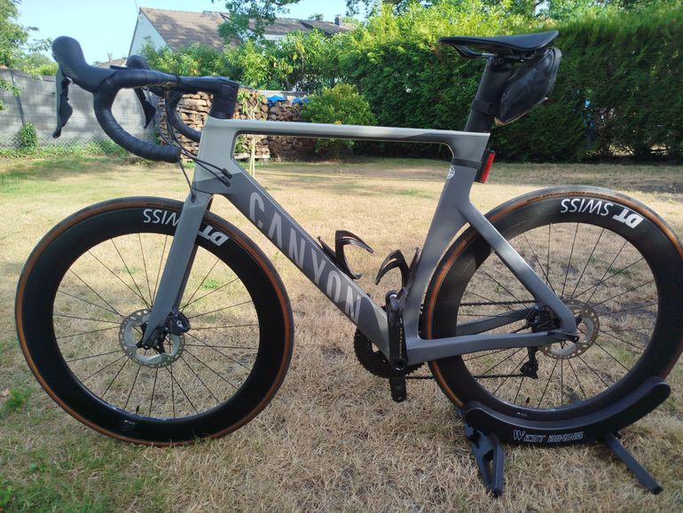 Použité Canyon Aeroad CF SL 8 2023 2023 Road & Gravel — obrázek 1 z 5