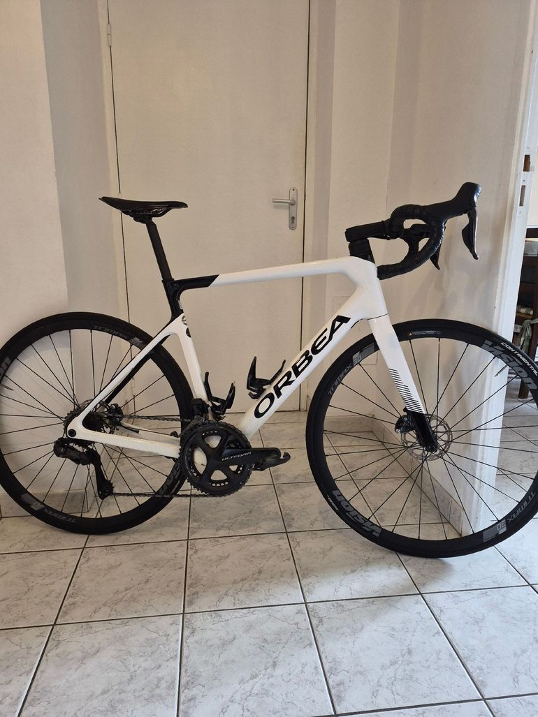 Used Orbea ORCA M21eTEAM PWR 2023 2023 Road & Gravel, White — image 1 of 4