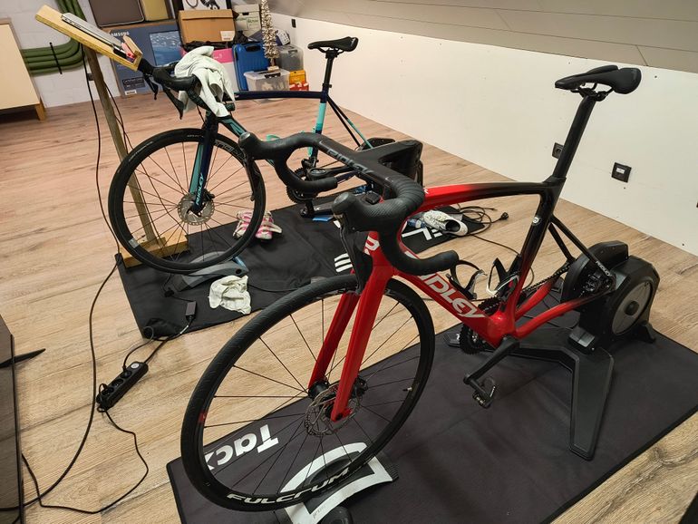 Used Ridley Noah Shimano Ultegra Di2 2021 Road & Gravel, Red — image 1 of 6