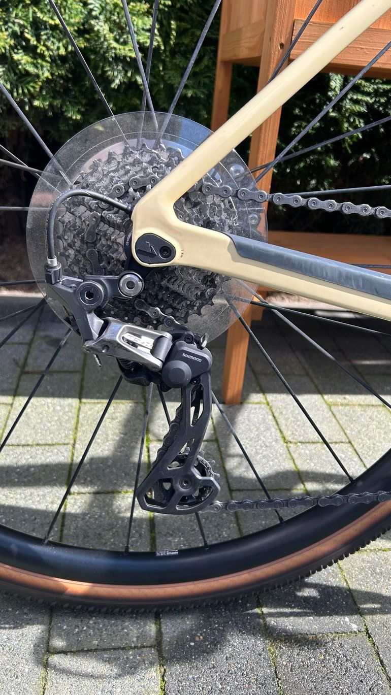 Used Canyon Grail CF SL 8 2022 2022 Road & Gravel, Black — image 8 of 12