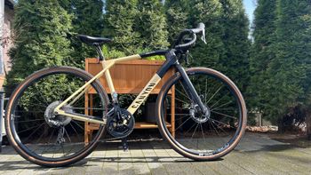 Použité Canyon Grail CF SL 8 2022 2022 Road & Gravel