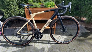 Used Canyon Grail CF SL 8 2022 2022 Road & Gravel, Black — image 4 of 12