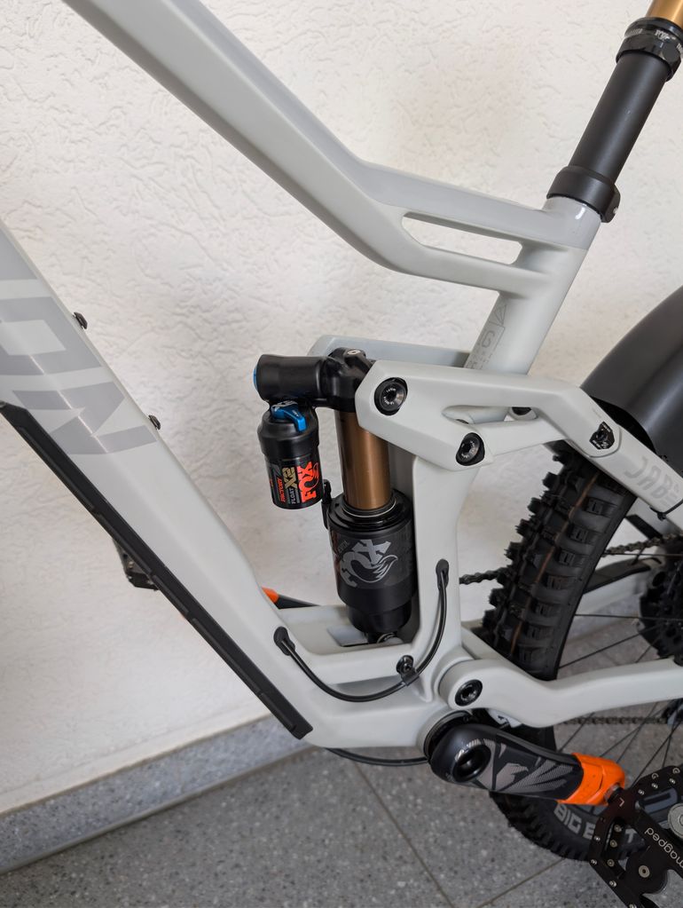 Used Radon JAB 10.0 HD 2022 2022 Mountainbike, Light Gray — image 3 of 22