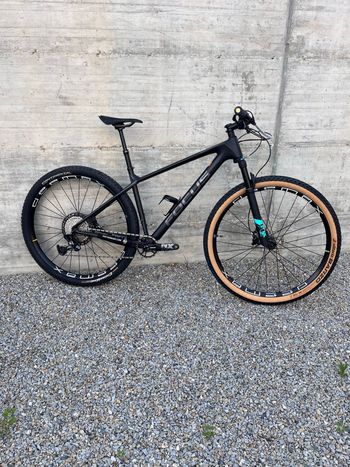 Used Focus RAVEN 8.6 2020 2020 Mountainbike, Black, 29 — image 4 of 12
