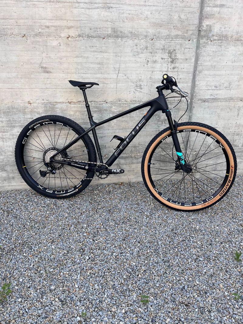 Gebrauchtes Focus RAVEN 8.6 2020 2020 Mountainbike, Schwarz, 29 — Bild 4 von 12