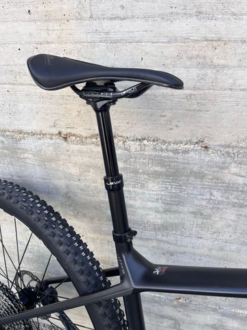 Gebrauchtes Focus RAVEN 8.6 2020 2020 Mountainbike, Schwarz, 29 — Bild 10 von 12