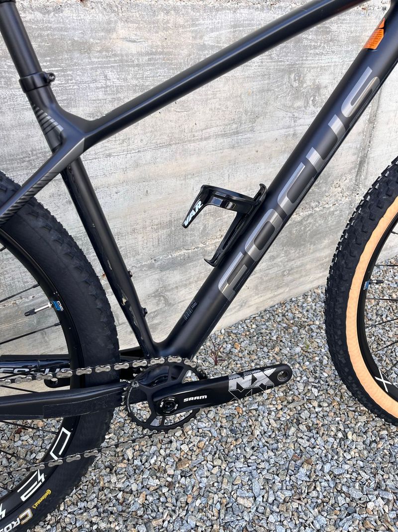 Gebrauchtes Focus RAVEN 8.6 2020 2020 Mountainbike, Schwarz, 29 — Bild 8 von 12