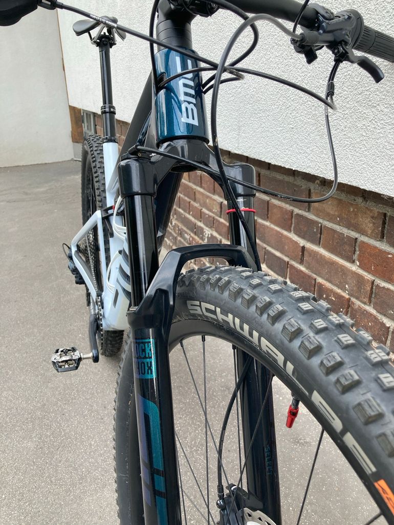 BMC Fourstroke THREE 2024 2024 Mountainbike d'occasion — image 5 sur 9