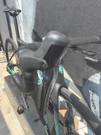 Used Bianchi Specialissima RC Durace Di2 2025 2025 Road & Gravel, Black — image 7 of 9