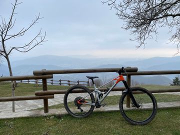 Brugt Mondraker RAZE CARBON R 2023 2023 MTB