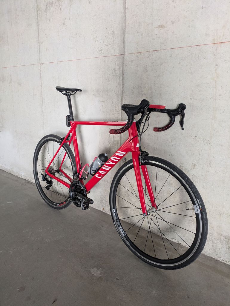 Použité Canyon Ultimate CF SL 7.0 2019 2019 Road & Gravel — obrázek 2 z 7