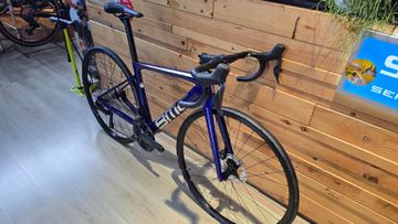 Brugt BMC Teammachine SLR THREE 2023 2023 Road & Gravel — billede 3 af 4