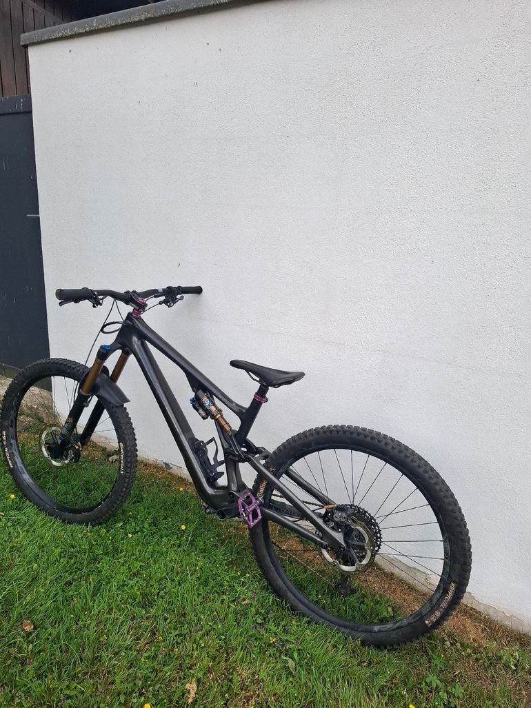 Used Specialized S-Works Stumpjumper EVO 2022 2022 Mountainbike, Black — image 2 of 7