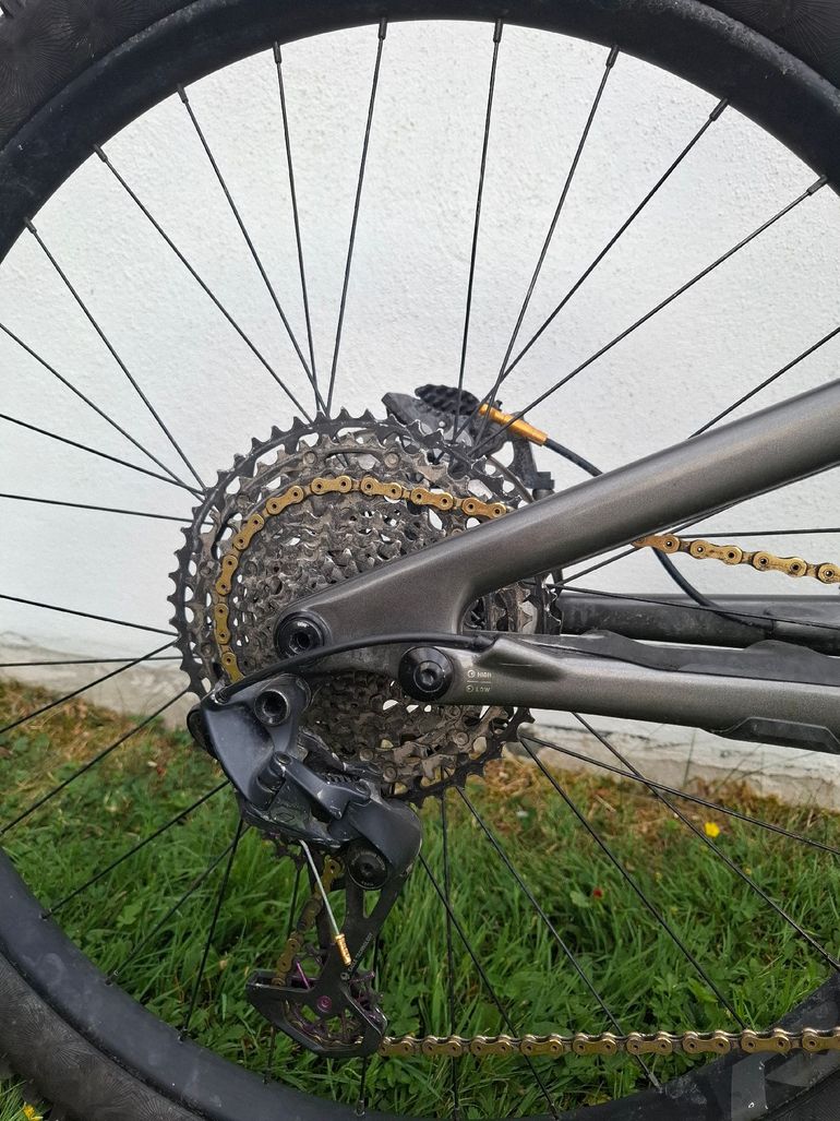 Used Specialized S-Works Stumpjumper EVO 2022 2022 Mountainbike, Black — image 3 of 7