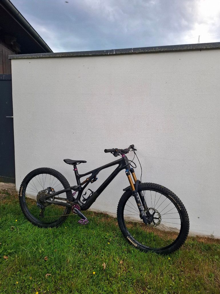 Used Specialized S-Works Stumpjumper EVO 2022 2022 Mountainbike, Black — image 1 of 7