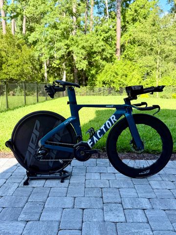 Used Factor HANZO - SRAM Red w/ Power Meter 2023 2023 Road & Gravel