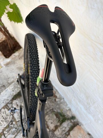Używany Scott Spark RC SL TR 2024 2024 Mountainbike — zdjęcie 8 z 8