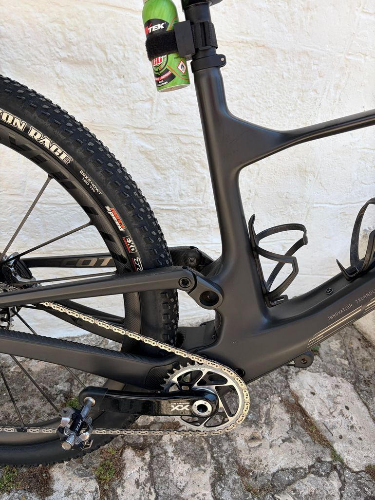 Used Scott Spark RC SL TR 2024 2024 Mountainbike, Black, 29 — image 4 of 8