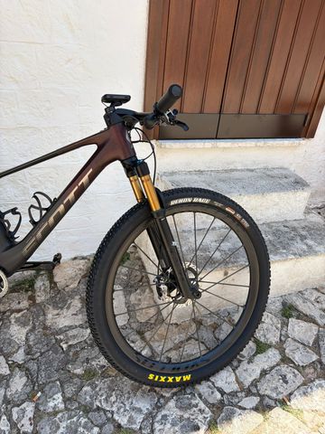 Używany Scott Spark RC SL TR 2024 2024 Mountainbike — zdjęcie 3 z 8