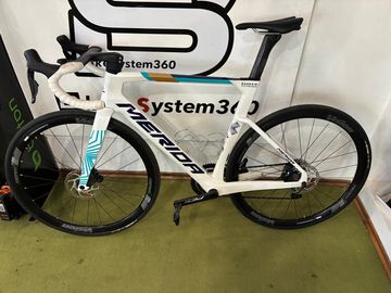 Used Merida Reacto 2025 Team 2025 Road & Gravel, White — image 3 of 6