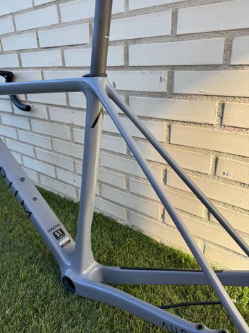 Used Aurum Magma 2022 Frameset 2022 Road & Gravel, Light Gray — image 8 of 16
