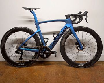 Pinarello DOGMA F DURA ACE Di2 2026 Frameset 2026 Road & Gravel usato