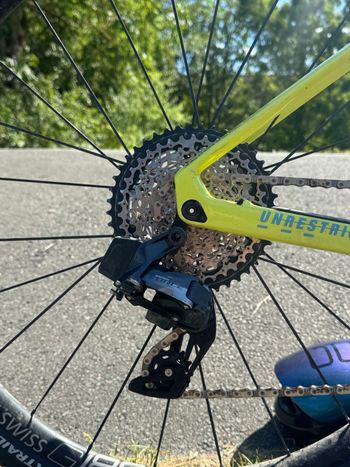 Used BMC URS 01 THREE 2021 2021 Road & Gravel, White — image 6 of 9