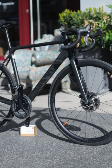 Brugt Canyon Ultimate CFR Disc Aero 2021 2021 Road & Gravel — billede 2 af 8