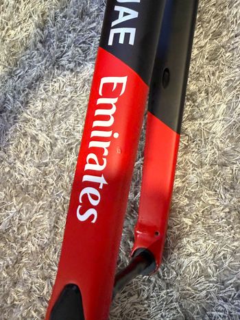 Used Colnago V4Rs Disc Ultegra Di2 8100 w/Fulcrum Racing 600 Wheels 2023 Frameset 2023 Road & Gravel, Black — image 4 of 7