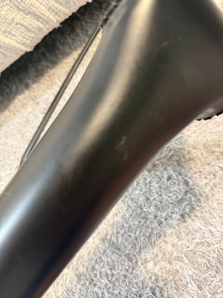 Used Colnago V4Rs Disc Ultegra Di2 8100 w/Fulcrum Racing 600 Wheels 2023 Frameset 2023 Road & Gravel, Black — image 7 of 7