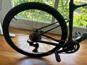 Used Giant Revolt Advanced 2 2025 2025 Road & Gravel, Black — image 4 of 6